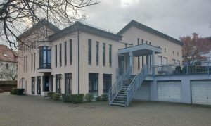 Zu sehen ist die Bruder Klaus Begegnungsstätte in Pforzheim