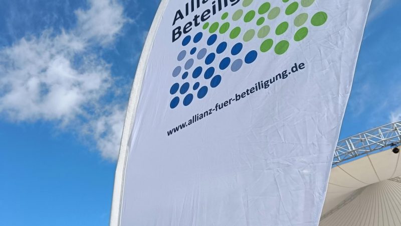 Allianz für Beteiligung Beachflag, aufgenommen am Landesseniorentag 2023 in Mannheim.